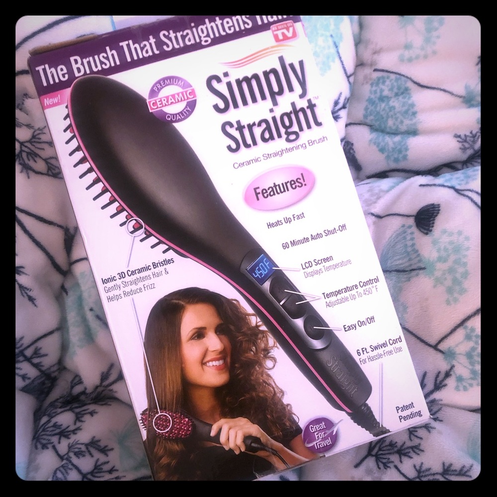 Simply Straight Ceramic Straightening Brush NEW